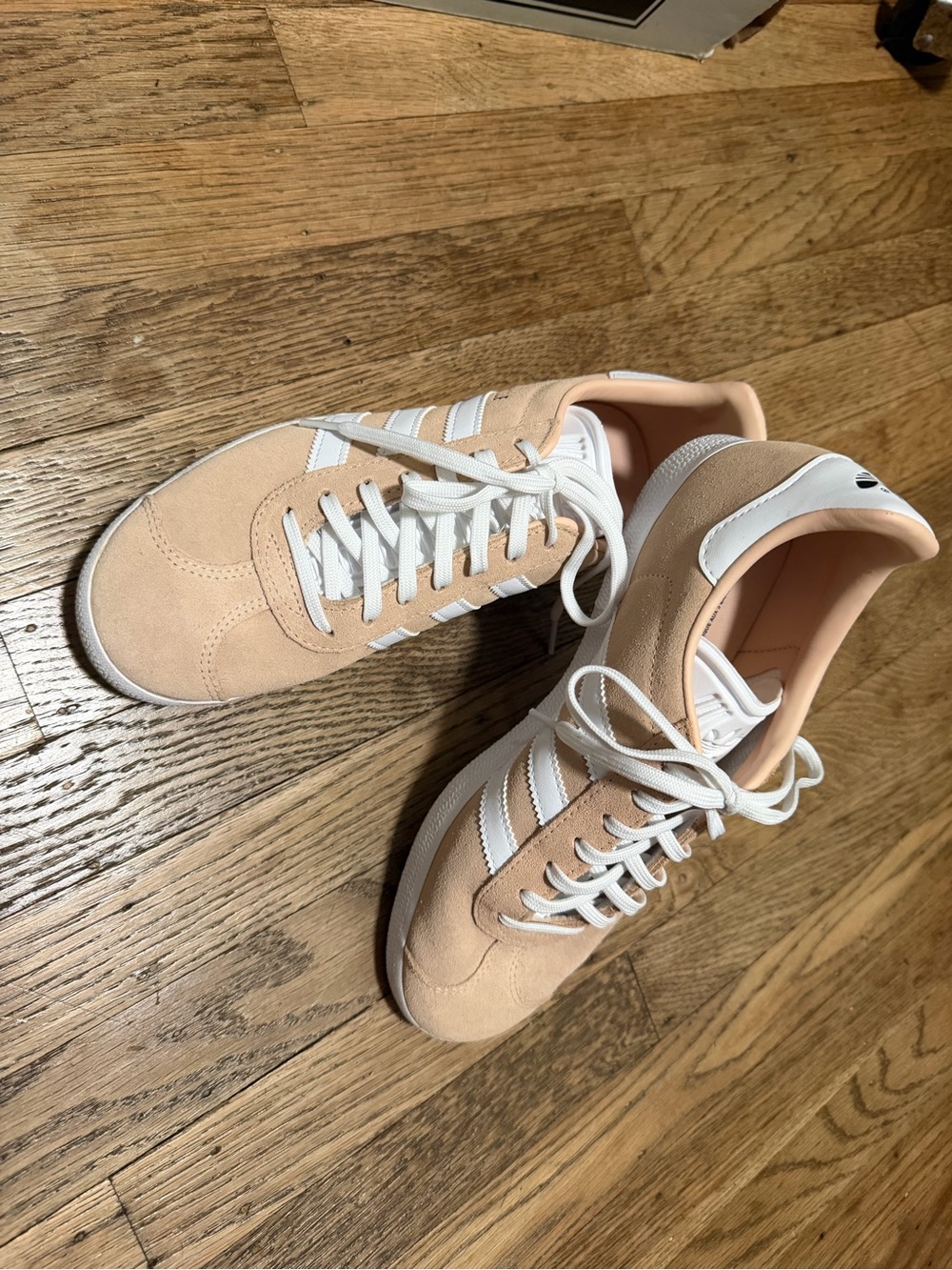 Adidas pink/Peach Suede Sneakers with White Stripes